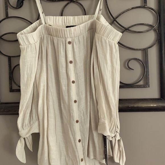A.BYER Jr Off-Shoulder Top L Beige NWT - Picture 4 of 5
